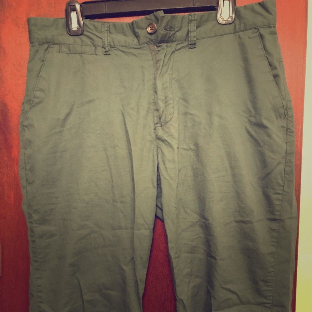 Pants green